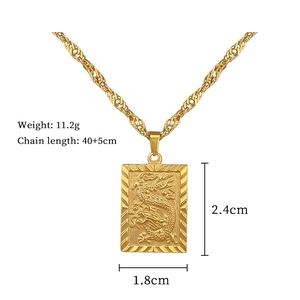 Gold dragon pendant necklace detail with weight 11.2g and chain length 40+5cm