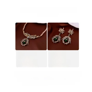 Detailed size chart for vintage crystal leaf pendant necklace and earring jewelry set