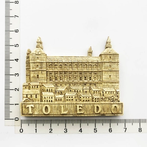 Detailed view of resin Toledo Spain travel souvenir magnet with clear size dimensions
