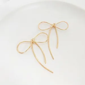 Ciondoli a forma di fiocco in oro 14K fatti a mano per la creazione di orecchini fai-da-te