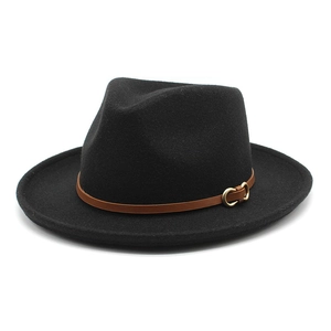 Chapeau fedora en laine noire classique avec bande en cuir marron et boucle dorée