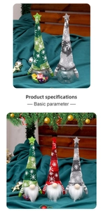 Detail von Weihnachts-Wichtel-Bonbongläsern mit Strickmützen und festlichem Schneeflockenmuster