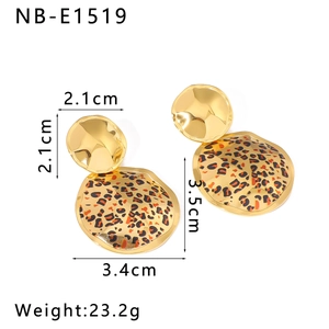 Golden stainless steel earrings with leopard print and 18K gold plating finish