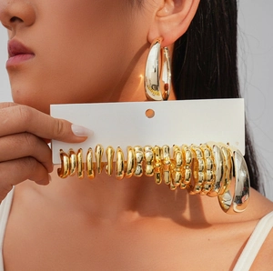 Gold Alloy Hoop And Stud Earrings With Steel Earring Post Geometric C Shape Fashion Accessories For Women