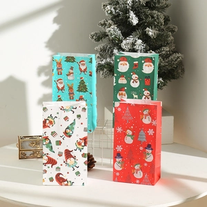 Christmas Kraft Paper Gift Bags Santa Claus Snowman Reindeer Printed Packaging Bags For Holiday Party Favors Treats Storage