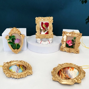 Set of 5 vintage gold baroque style picture frames for Christmas wall decorations