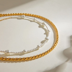 Double-layered gold Cuban chain and baroque pearl necklace for women fashion