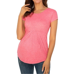 Rosa kurzärmeliges Umstandsshirt mit Rundhalsausschnitt und stilvollem Falten-Taillendesign