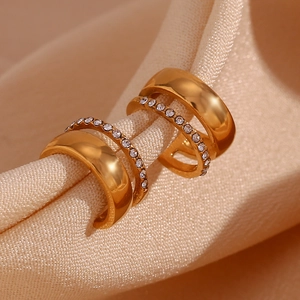 Élégante manchette d'oreille C double couche plaquée or 18 carats avec cristaux pavés