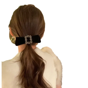 Barrette à cheveux élégante en velours noir avec boucle en cristal sur queue de cheval