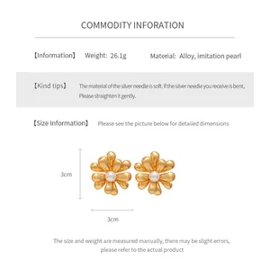 Detailed size chart for 18k gold plated flower earrings with 3cm alloy pearl design