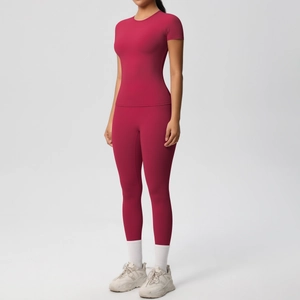 Close-up of rose red yoga set fabric texture and high-quality seamless stitching