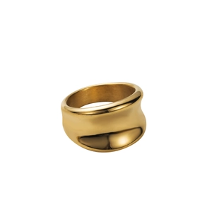 Detailed view of wide 18K gold plated stainless steel ring with polished fluid design