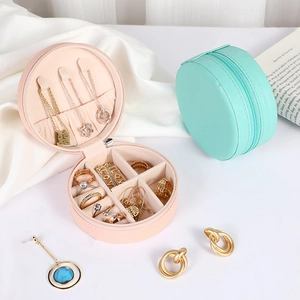 Portable Round Jewelry Box PU Leather Travel Case Organizer For Rings Earrings Necklaces Mini Zipper Storage Gift Women