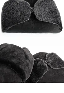 Detalle de gorro de invierno cálido con forro de piel sintética y orejeras suaves