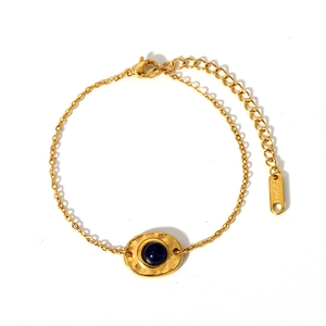 Bracelet en acier inoxydable doré 18K avec pierre bleue ovale et texture martelée