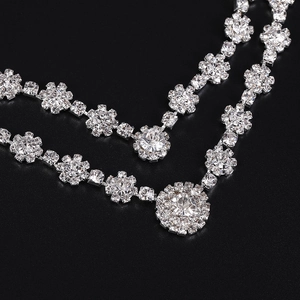 Elegant silver double-layer floral rhinestone necklace with luxury crystal pendants