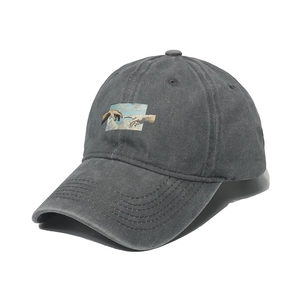 Casquette de baseball vintage gris anthracite avec broderie La Création d'Adam de Michel-Ange