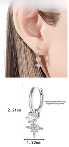 Detailed size chart of star-shaped hoop earrings with zircon stones and dimensions