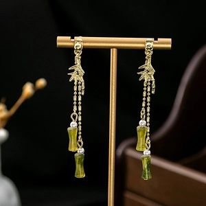 Chinese vintage bamboo leaf tassel earrings with green pendants and white pearls