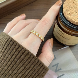 Elegant 925 sterling silver gold ring with sparkling zircon stones for women