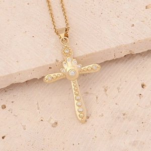 18K gold plated copper necklace with a zircon-encrusted cross and Hamsa hand pendant