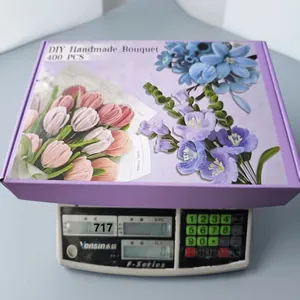 Macro view of DIY handmade tulip bouquet kit packaging showing 400 pieces set details