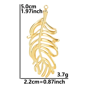 Detailed view of golden leaf pendant showing dimensions 5.0cm height and 2.2cm width