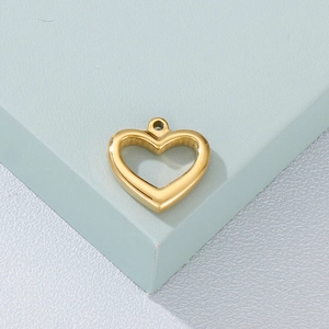 Elegant gold hollow heart pendant in stainless steel with high-gloss polished finish