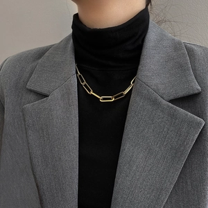 Minimalist gold titanium steel paperclip link chain necklace for hip-hop fashion styling