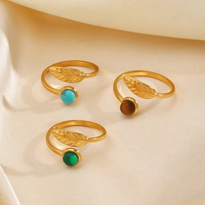 Ensemble de bagues feuilles dorées avec turquoise, oeil de tigre et pierres vertes