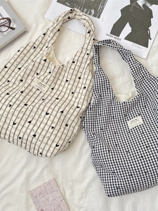 Summer casual canvas tote bags with heart print and plaid patterns on white fabric