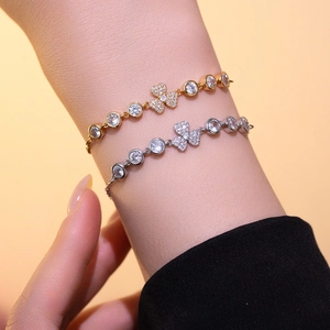 Bracelets trèfle exquis en or et argent avec zircons pour un style féminin très élégant