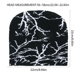 Detailed size chart of black beanie featuring white lightning patterns for 56-58cm head size
