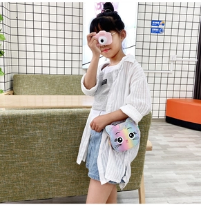 Detail of macaron rainbow gradient cartoon cat shoulder bag for toddlers in PU leather