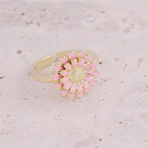 Elegant gold flower ring with pink enamel petals and micro-set zircon daisy jewelry