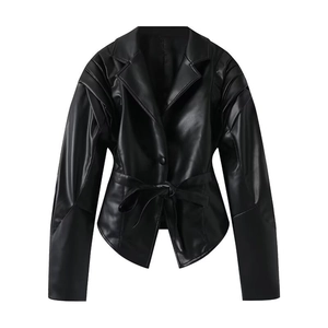 Blazer noir en similicuir pour femme avec col à revers et ceinture à nouer à la taille