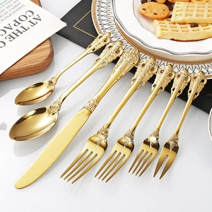 6-delige gouden vintage bestekset van 304 roestvrij staal met reliëf handgrepen