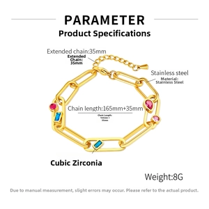 Détail du bracelet chaîne en acier doré avec zircons colorés et spécifications de taille