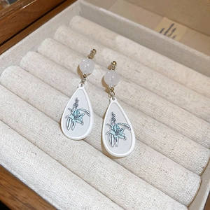 New Chinese style waterdrop earrings with white floral patterns and resin beads