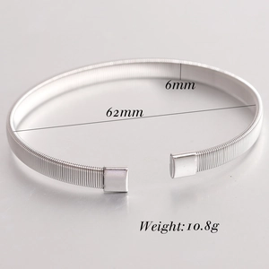 6mm wide stainless steel mesh bracelet with 62mm diameter and 10.8g weight specs
