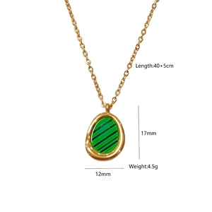 Detailed size map of bohemian star gold necklace with green malachite pendant