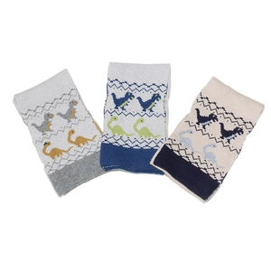 Ensemble bonnet et écharpe tricotés pour enfants avec motifs de dinosaures pour l'hiver