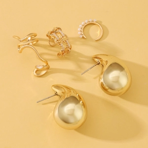 5-piece gold ear cuff set with cubic zirconia and pearls for non-pierced ears