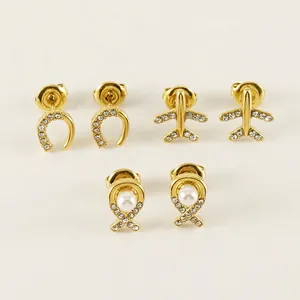 Boucles D'oreilles Puces Élégantes Acier Inoxydable Plaqué Or 18K Strass Et Künstliche Perle D'imitation Style Français Femmes