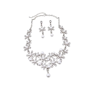 Exquisite French flower jewelry set with white pearls and sparkling rhinestones