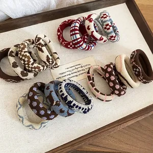 Lot de 4 chouchous en tricot vintage avec motifs pied-de-poule et pois sur lin