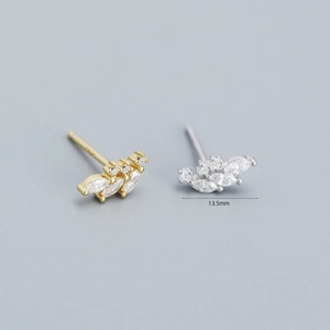 Exquisite 925 silver flower stud earrings with sparkling cubic zirconia, width 13.5mm