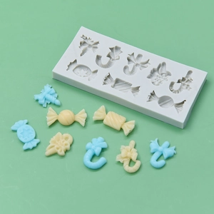 Christmas candy silicone mold with 8 cavities for DIY baking cakes and crafts