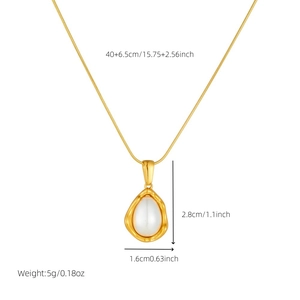 Gold stainless steel necklace with irregular pear-shaped pearl pendant and dimensions